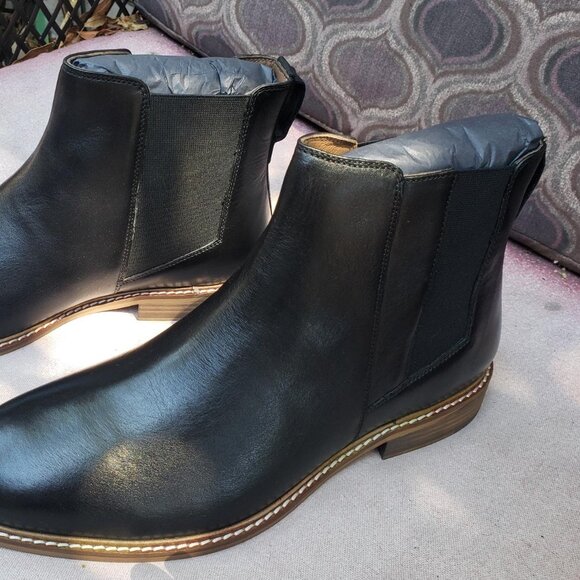 New in Box Men's Thomas & Vine Corbin Chelsea Boot - Picture 2 of 8